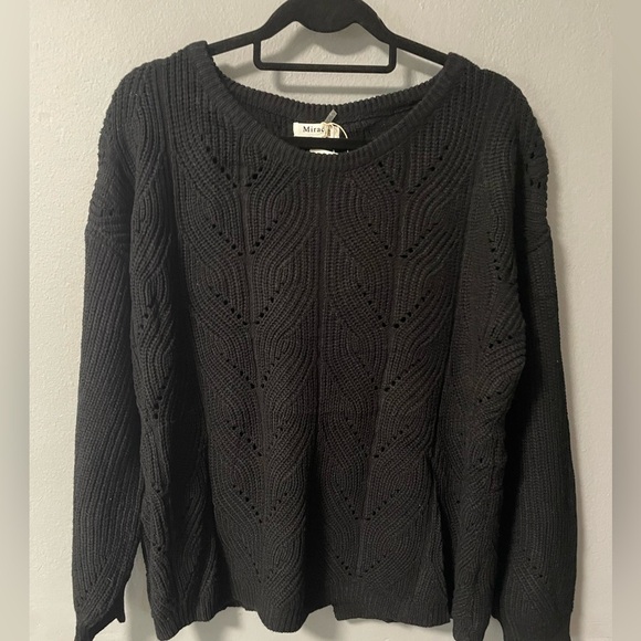 NWT Miracle Cross Over Open Back Textured Knit Black Sweater. Size S/M - Picture 2 of 9